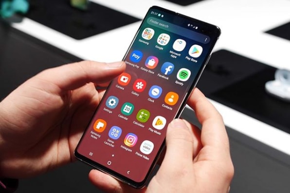 How To Fix Apps are Not Full Screen Samsung Galaxy S10 / S10+ / S10e