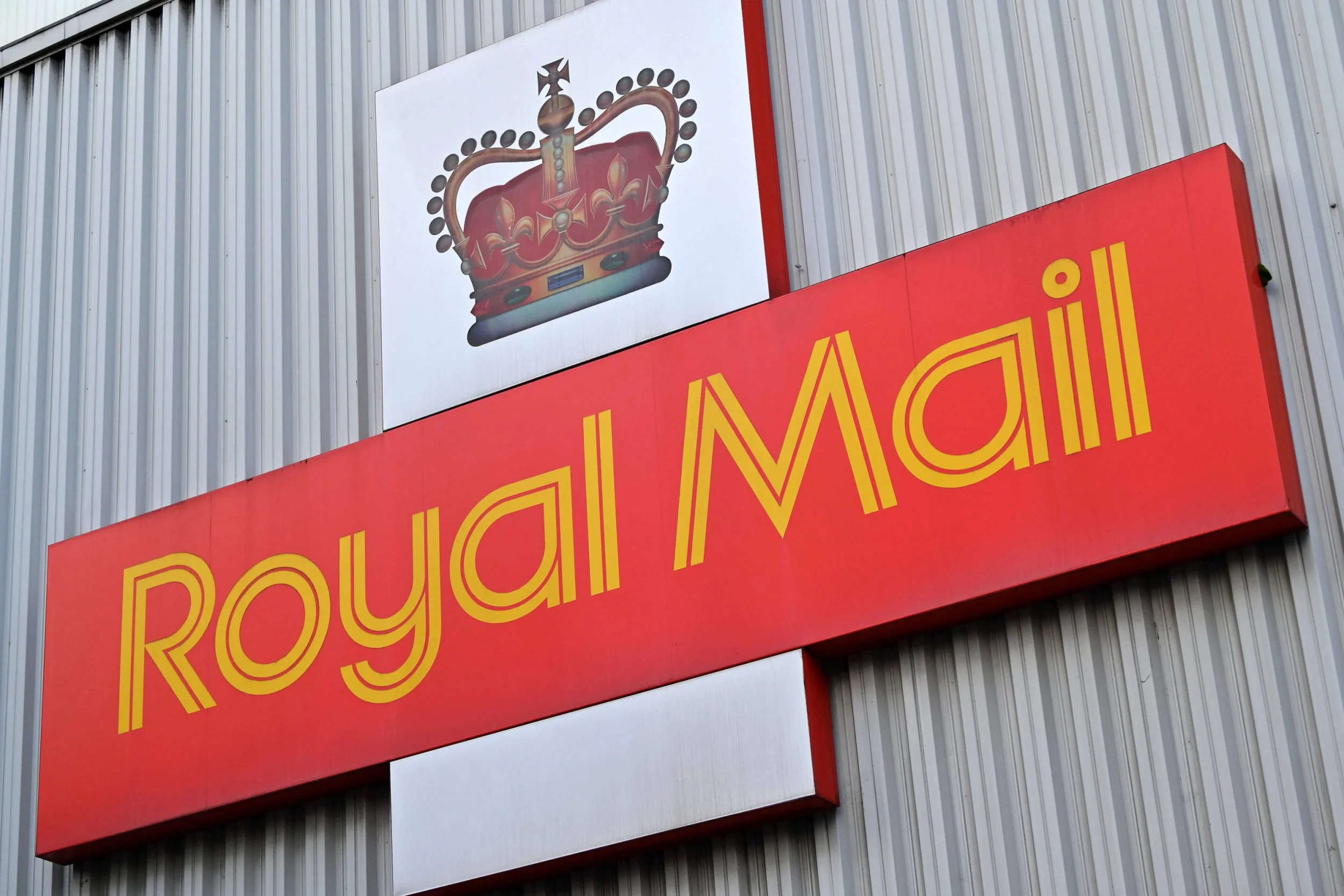 Royal Mail Online Services Are Down For More Than 24 Hours